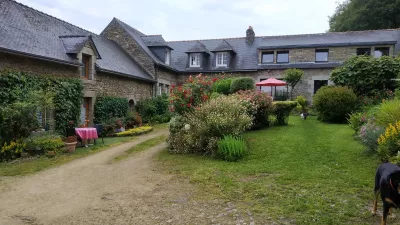 A l'Orée du Bois d'Amour