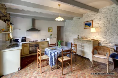 La longère aux hortensias