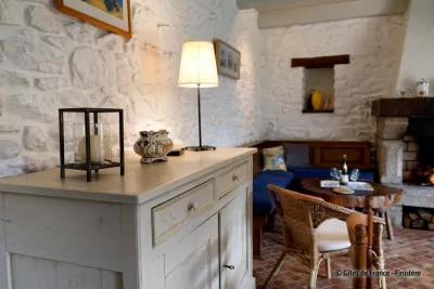 La longère aux hortensias