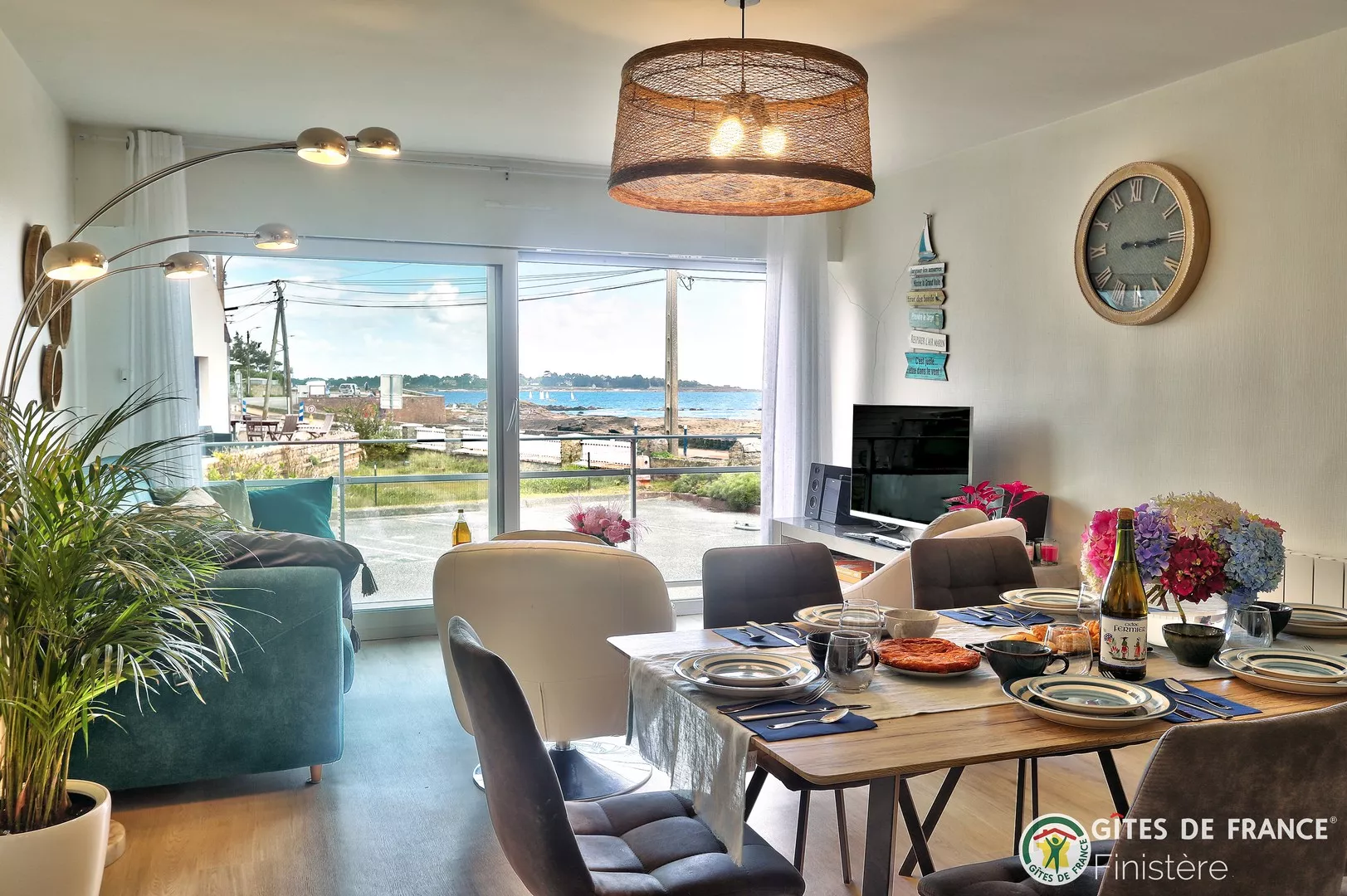 Escale face à la mer et plage