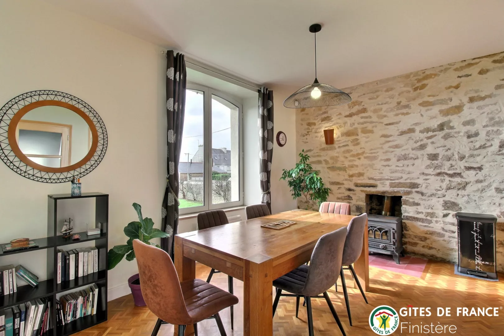 Maison bord de mer avec jardin clos au coeur de Portsall.