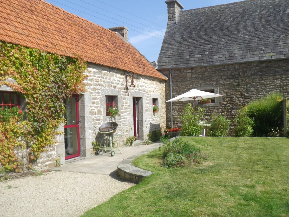 La longère aux hortensias